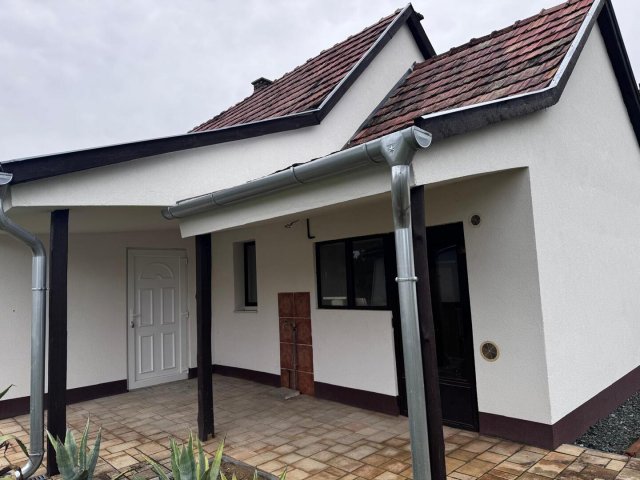 Eladó családi ház, Egerváron 41.5 M Ft, 2+1 szobás