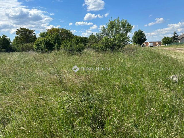 Eladó telek, Ráckeresztúron, Liliom utcában 16.7 M Ft