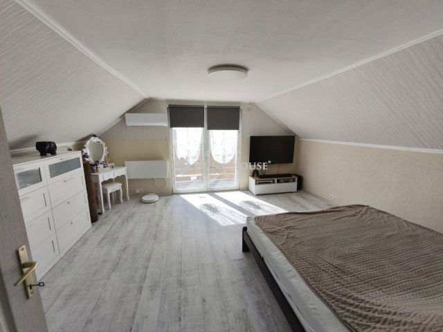 Eladó családi ház, Bicskén 111 M Ft, 4 szobás