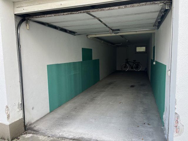 Eladó garázs, Budapesten, III. kerületben 14.9 M Ft