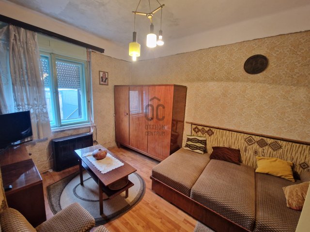 Eladó családi ház, Tatán 59.9 M Ft, 3 szobás