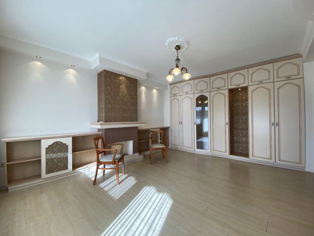 Kiadó téglalakás, albérlet, Győrött 230 E Ft / hó, 2+1 szobás