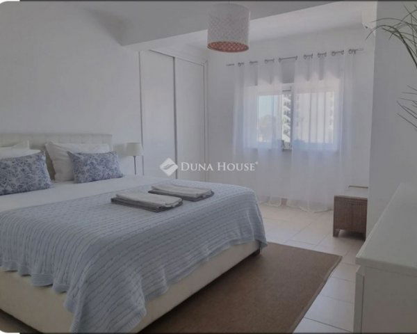 Eladó családi ház, Üllőn 70.9 M Ft, 3 szobás