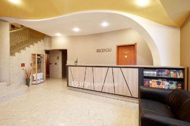 Eladó hotel, Pécsett 1300 M Ft / költözzbe.hu