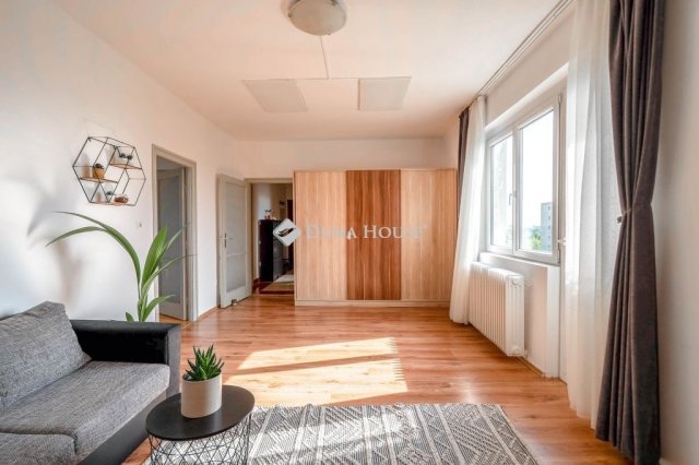Eladó téglalakás, Budapesten, IX. kerületben 64.9 M Ft, 2 szobás