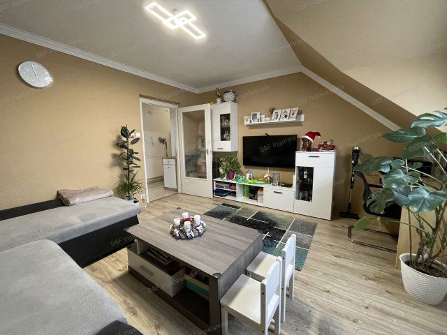 Eladó panellakás, Hajdúszoboszlón 48 M Ft, 2+1 szobás