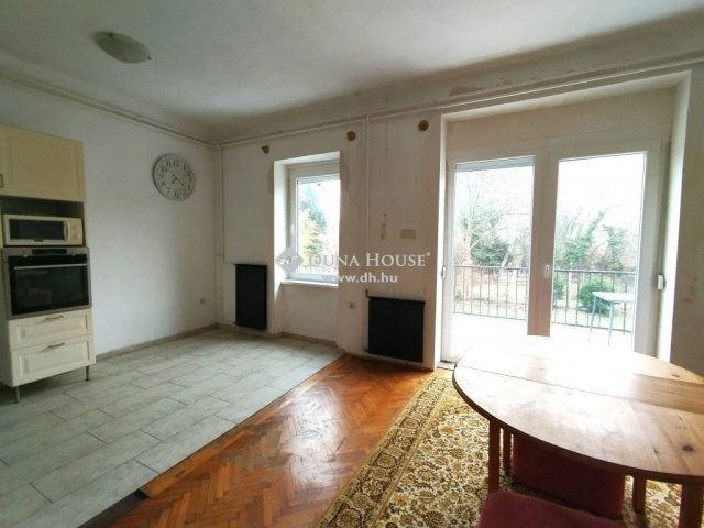 Eladó téglalakás, Szombathelyen 55 M Ft, 2 szobás