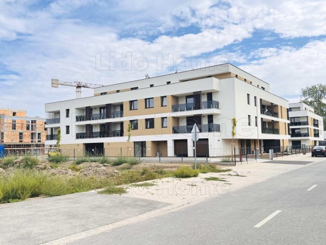 Eladó üzlethelyiség, Győrött 91.9 M Ft, 3 szobás