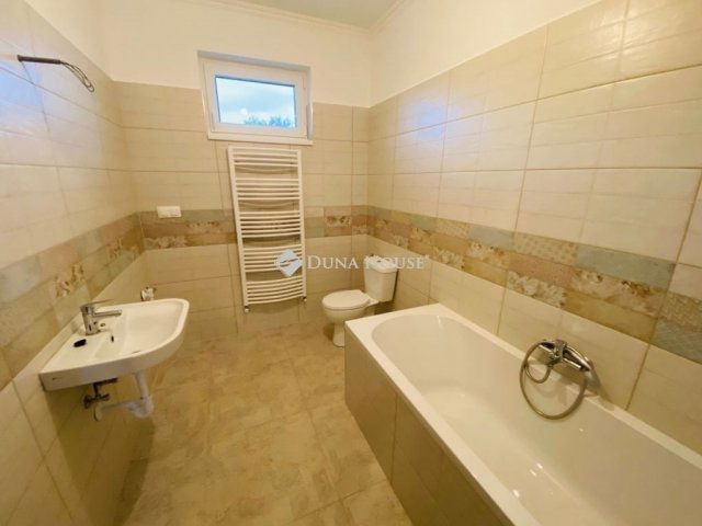 Eladó ikerház, Monoron 82 M Ft, 4 szobás / költözzbe.hu