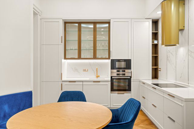 Eladó téglalakás, Budapesten, V. kerületben, Régi posta utcában