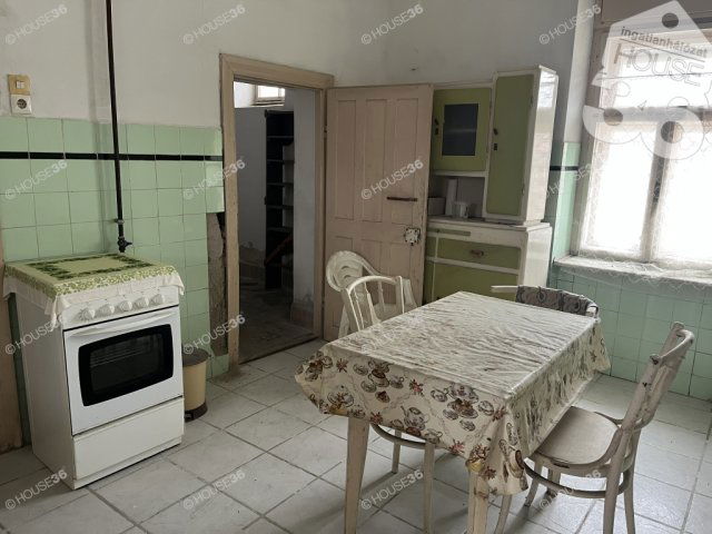 Eladó családi ház, Fülöpszálláson 17 M Ft, 4 szobás