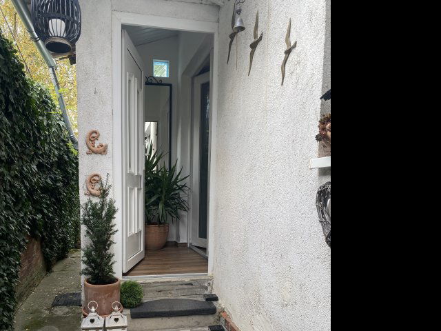 Eladó családi ház, Pécsett 108.9 M Ft, 4 szobás