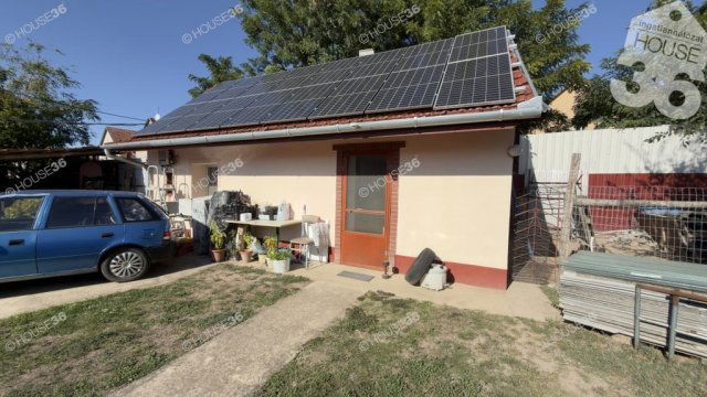 Eladó családi ház, Kecskeméten 33.9 M Ft, 1 szobás