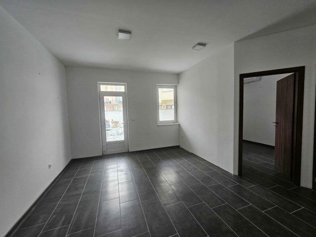 Eladó téglalakás, Kapuváron 38.8 M Ft, 1 szobás