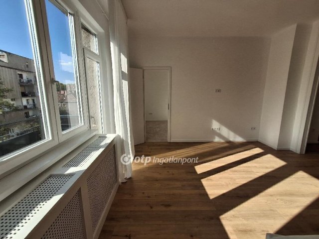 Eladó téglalakás, Budapesten, II. kerületben 105.4 M Ft