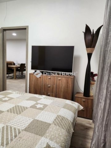 Eladó téglalakás, Cegléden 74.9 M Ft, 3 szobás