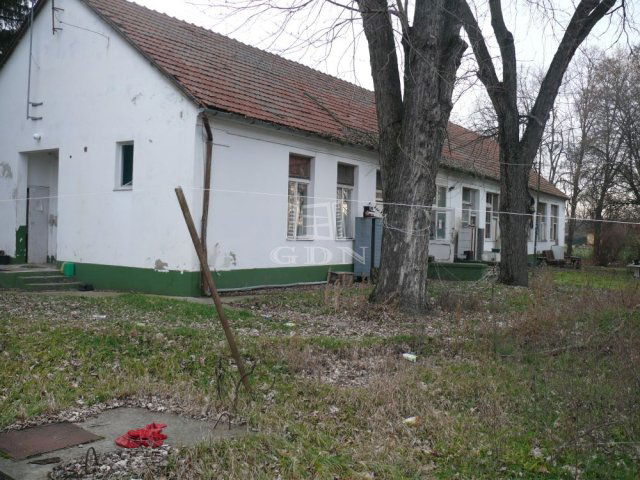 Eladó ipari ingatlan, Kecskeméten 50 M Ft / költözzbe.hu