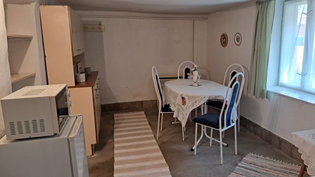 Eladó családi ház, Tiszatenyőn 7.99 M Ft, 2+1 szobás