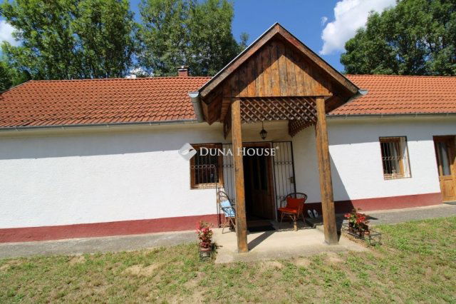 Eladó családi ház, Olaszfán 45.005 M Ft, 3 szobás