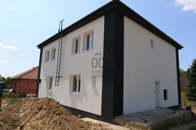 Eladó ikerház, Kerepesen 89.9 M Ft, 4 szobás