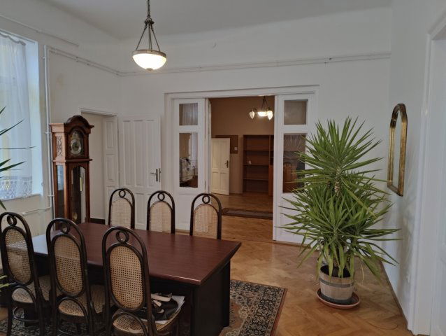 Eladó téglalakás, Gyulán, Béke sugárúton 71.9 M Ft, 3 szobás