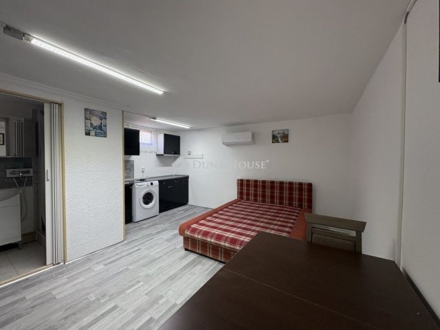 Kiadó téglalakás, albérlet, Gyálon 200 E Ft / hó, 1 szobás