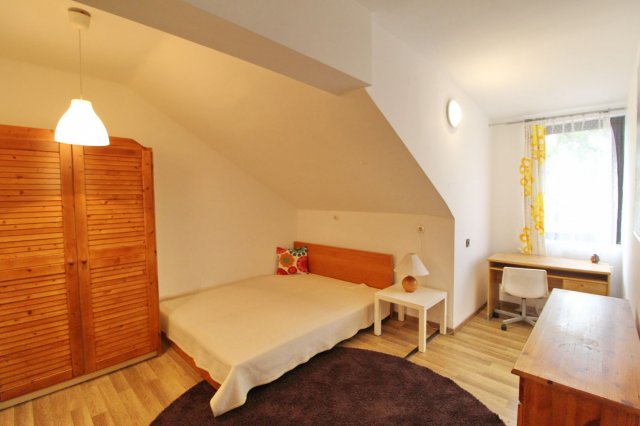 Kiadó téglalakás, albérlet, Debrecenben 320 E Ft / hó, 3 szobás