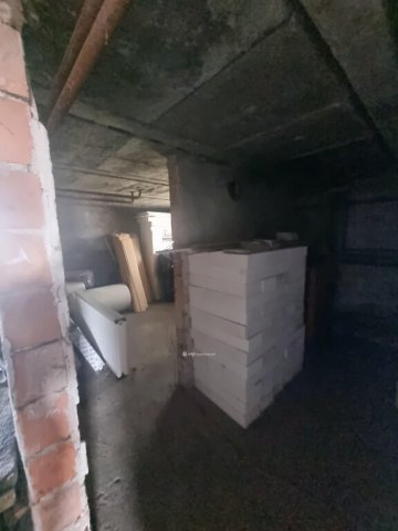 Eladó családi ház, Tasson 35.8 M Ft, 3 szobás