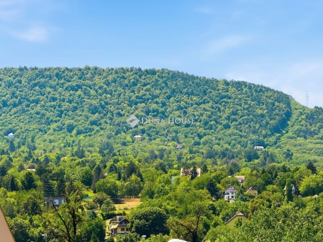 Eladó téglalakás, Ürömön 164 M Ft, 4 szobás