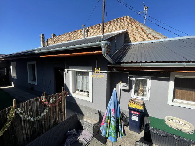 Eladó családi ház, Budapesten, XX. kerületben 54.9 M Ft
