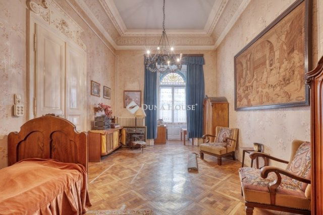 Eladó téglalakás, Budapesten, VI. kerületben 214.5 M Ft