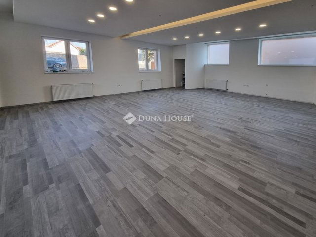 Kiadó iroda, Budapesten, XI. kerületben 1756 E Ft / hó