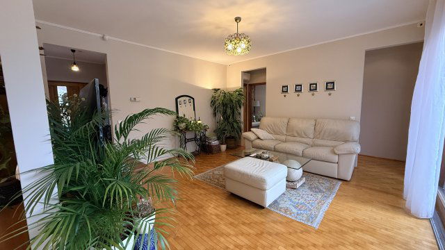 Eladó családi ház, Dunaharasztin 149 M Ft, 4+1 szobás