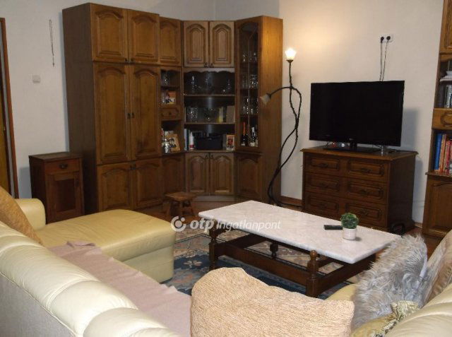 Eladó családi ház, Gyöngyösön 109 M Ft, 4 szobás