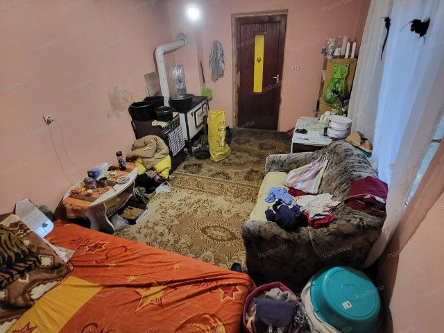 Eladó téglalakás, Levelek 4.9 M Ft, 1 szobás