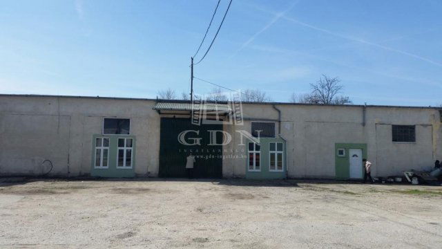 Kiadó ipari ingatlan, Székesfehérvárott 200 E Ft / hó