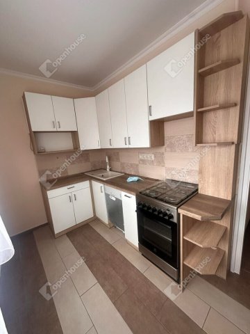 Kiadó panellakás, albérlet, Győrött 225 E Ft / hó, 3 szobás