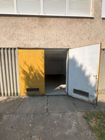 Eladó téglalakás, Bólyban 0.2 M Ft, 2+1 szobás