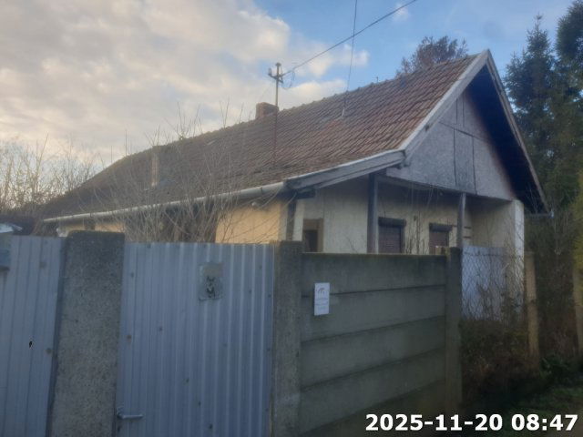 Eladó családi ház, Újkígyóson 1.99 M Ft, 1 szobás