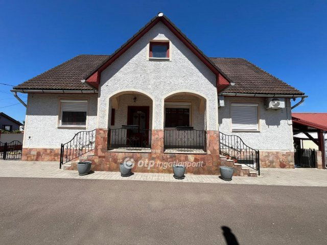 Eladó családi ház, Aldebrőn 58 M Ft, 4 szobás