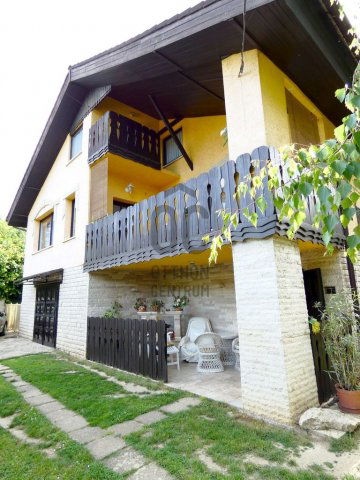 Eladó családi ház, Süttőn 94.9 M Ft, 4 szobás