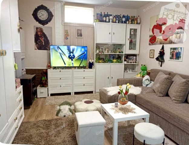 Eladó családi ház, Kecskeméten 34.99 M Ft, 1 szobás