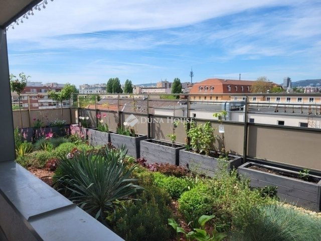 Eladó téglalakás, Budapesten, XIII. kerületben 259 M Ft