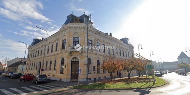 Eladó téglalakás, Sárváron 36 M Ft, 2 szobás