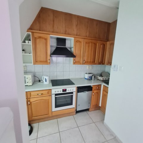 Kiadó téglalakás, albérlet, Debrecenben 240 E Ft / hó, 3 szobás