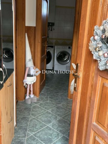 Eladó téglalakás, Nyergesújfaluban, Kossuth Lajos utcában