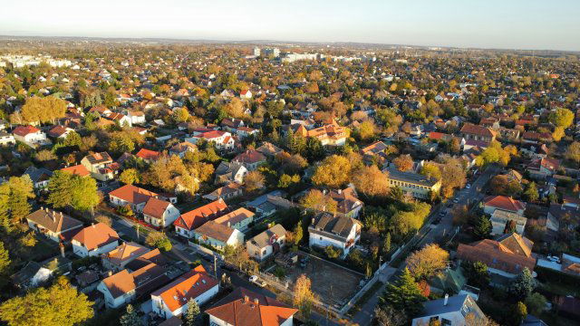 Eladó családi ház, Budapesten, XVI. kerületben, Romhány utcában