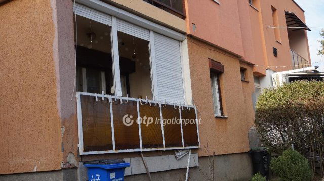 Eladó téglalakás, Gyöngyösön 49.5 M Ft, 2+1 szobás