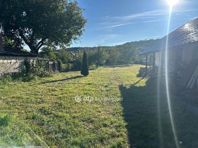 Eladó családi ház, Egerbaktán 12.5 M Ft, 2 szobás