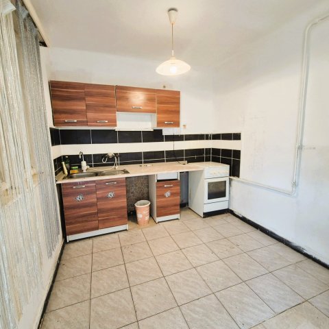 Eladó téglalakás, Kecskeméten 23.3 M Ft, 1+1 szobás